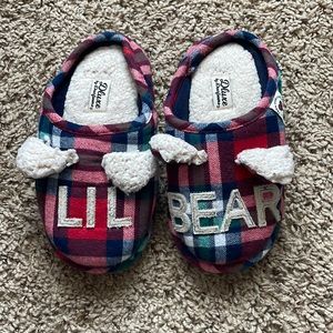 Dearfoams Slipper size 11-12 barely worn